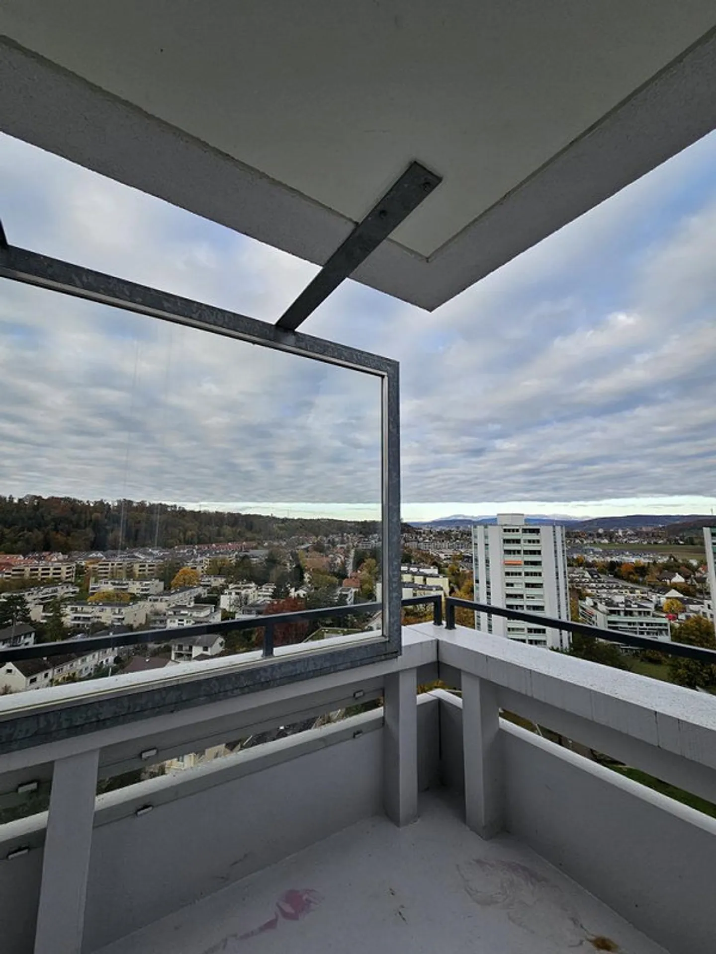 Appartement 2 pièces avec vue sur Reinach - Photo 1 sur 11