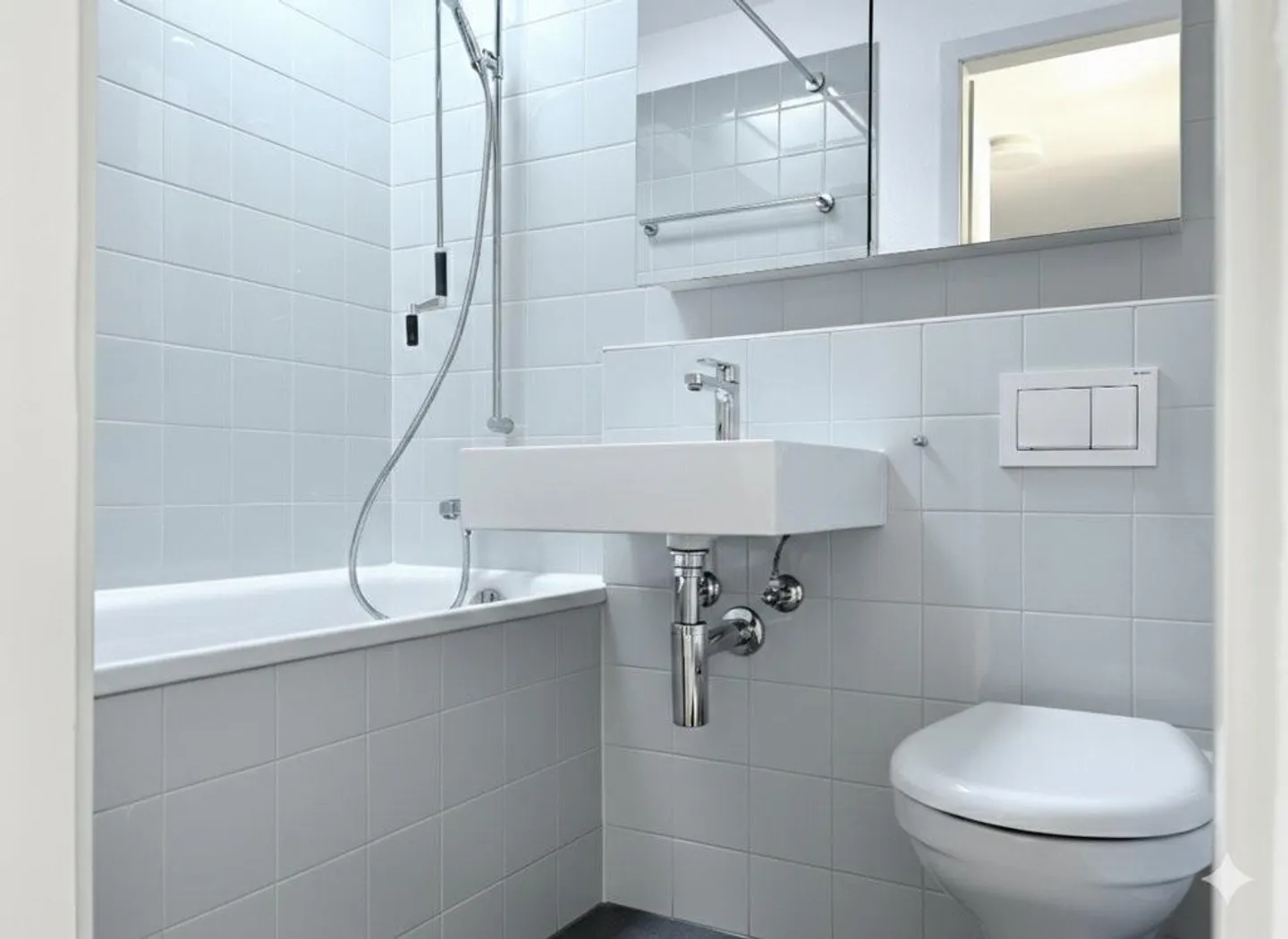 Your own row family house in Tscharni - Photo 2 of 8