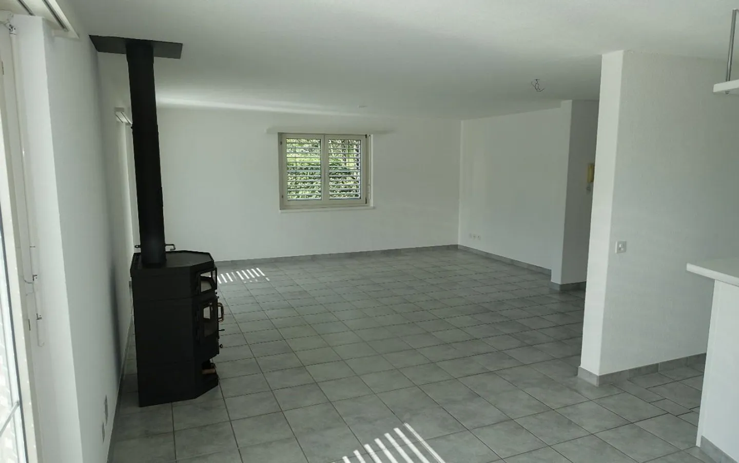 Charmante maison multifamiliale avec quatre appartements - Photo 3 sur 8