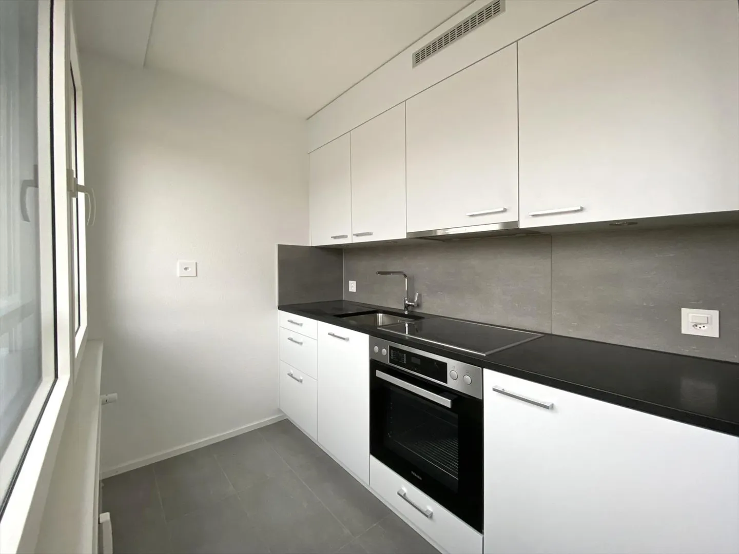 Schöne 2-Zimmer-Wohnung, die 2022 vollständig renoviert wurde - Foto 4 von 9