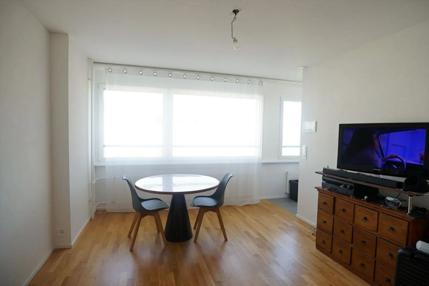 Schöne 2-Zimmer-Wohnung, die 2022 vollständig renoviert wurde - Foto 5 von 9