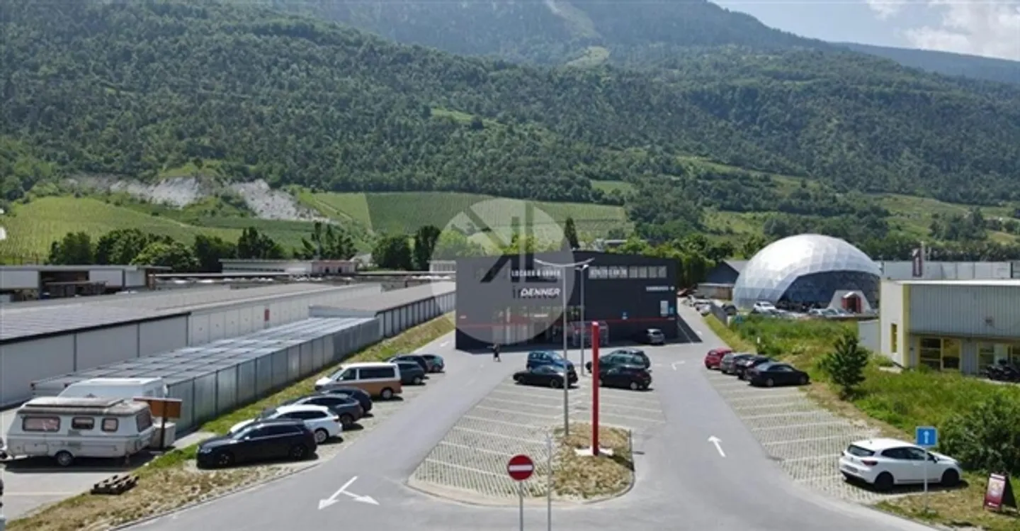 Espace Commercial Polyvalent à Granges - Photo 5 sur 10