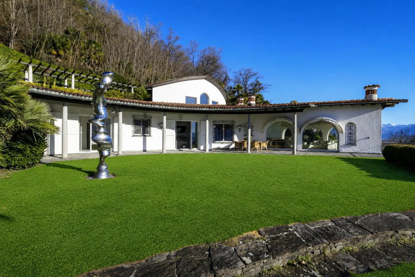 Atemberaubende Villa mit Seeblick - Foto 4 von 12