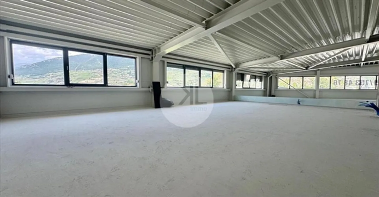 Espace Commercial Polyvalent à Granges - Photo 6 sur 10