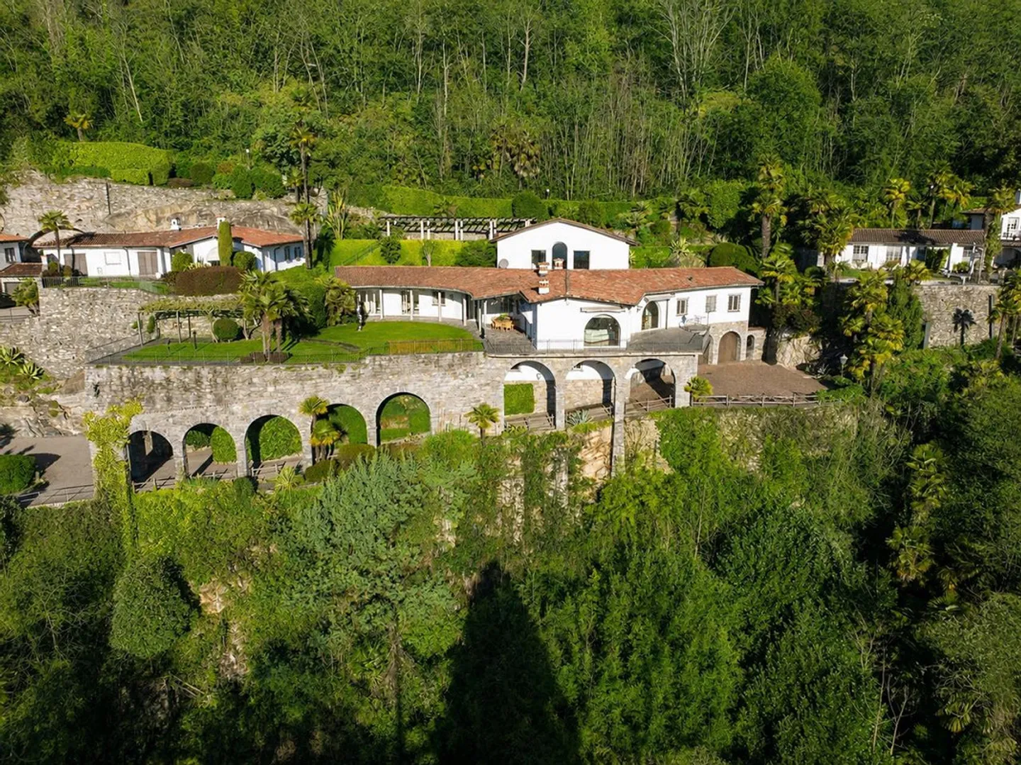 Atemberaubende Villa mit Seeblick - Foto 12 von 12