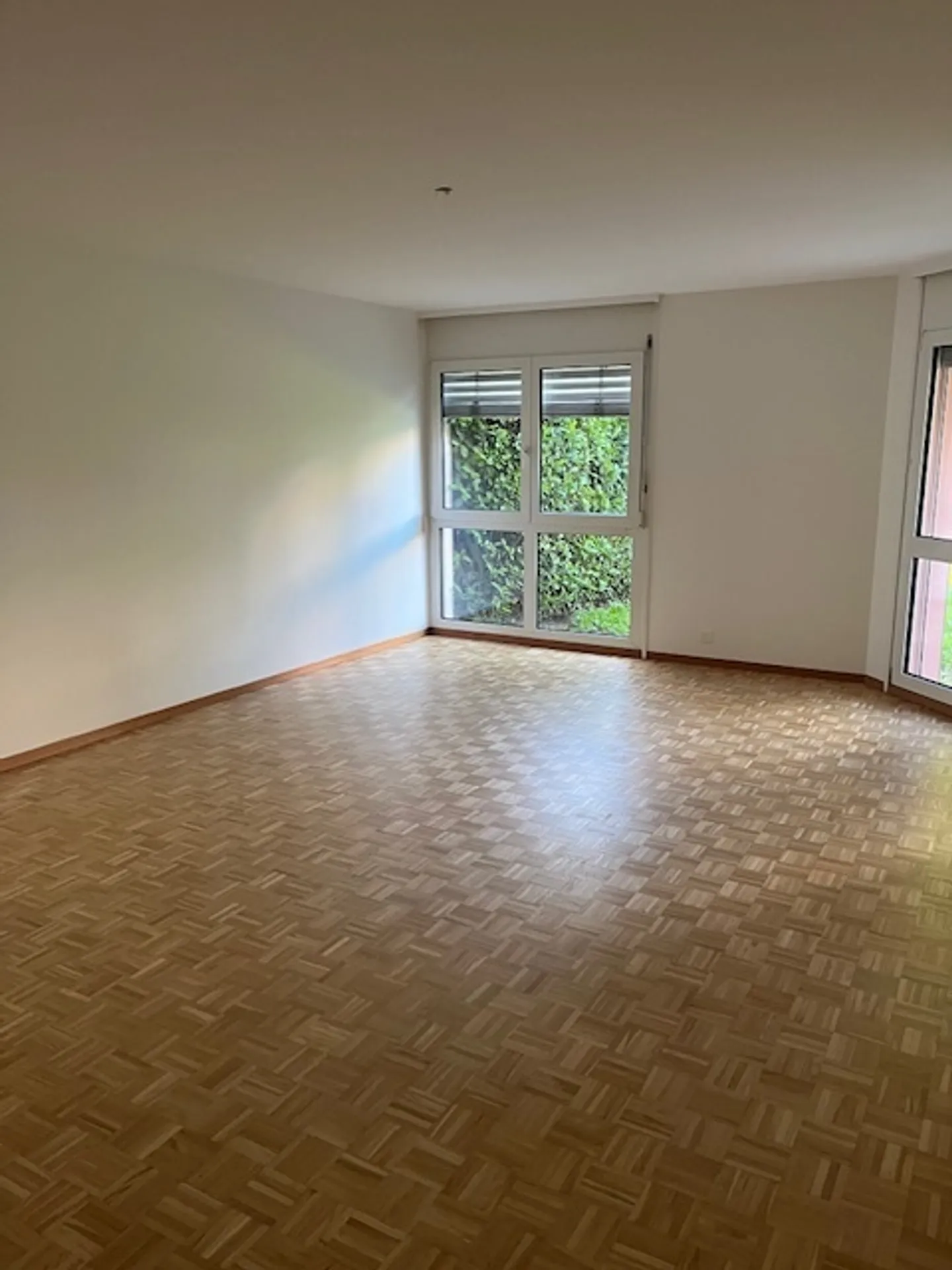 Appartamento di 3 stanze al piano terra - Foto 2 di 9