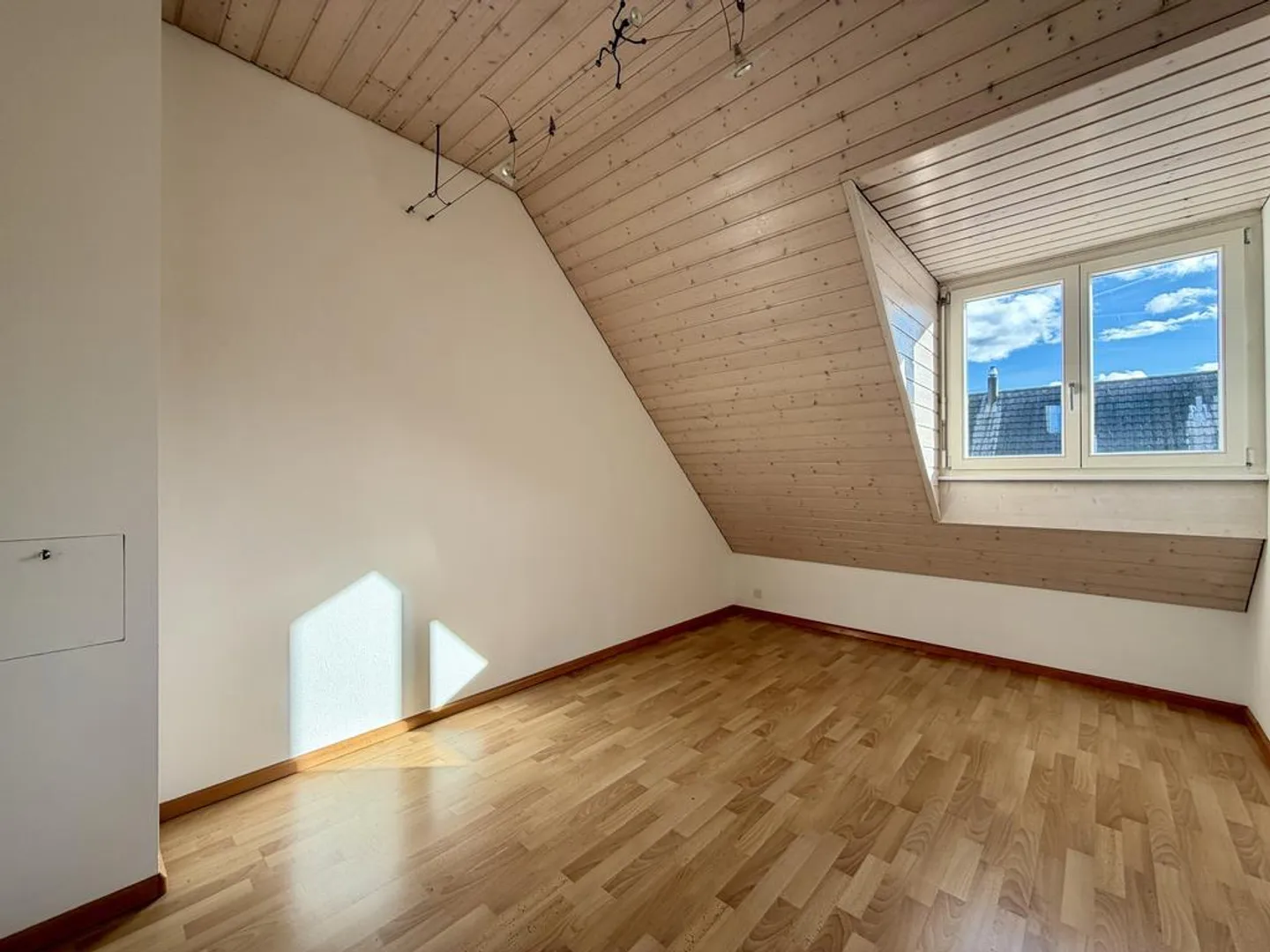 Spacious living in a quiet location with perfect infrastructure - Photo 10 of 12