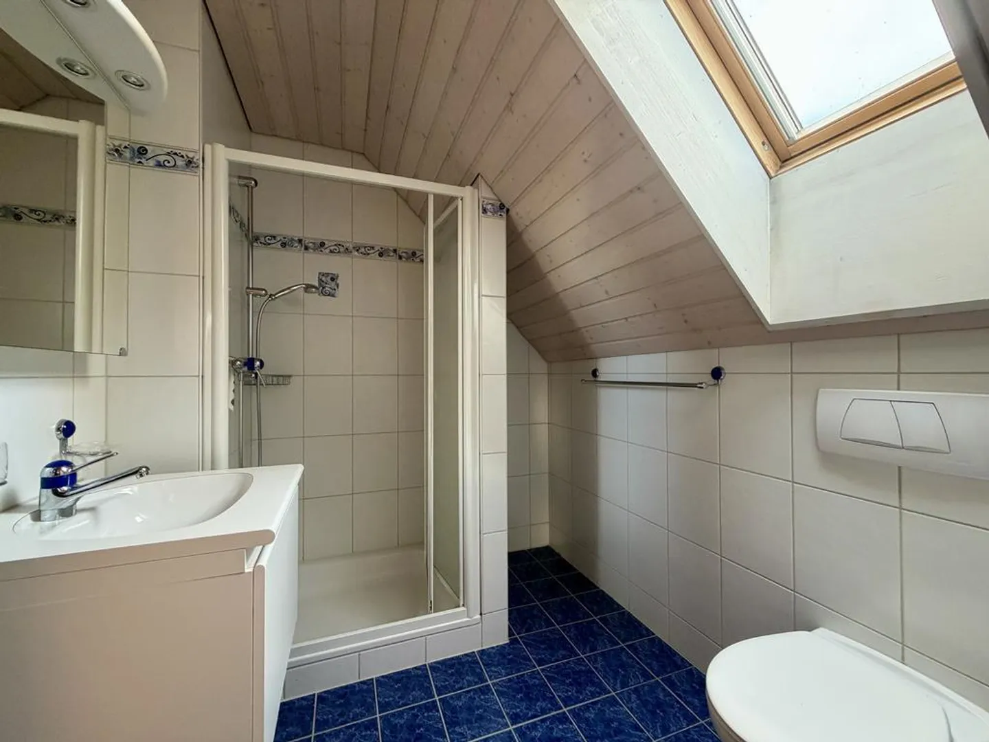 Spacious living in a quiet location with perfect infrastructure - Photo 12 of 12