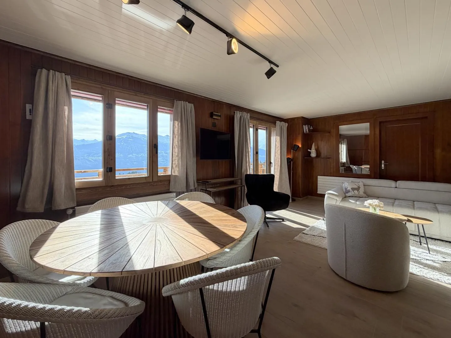 Furnished 5.5-room apartment - Photo 4 of 13