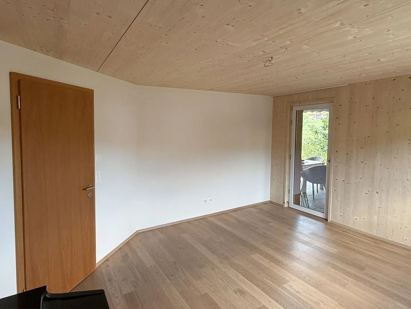 Well-maintained wooden house - living naturally. - Photo 15 of 27