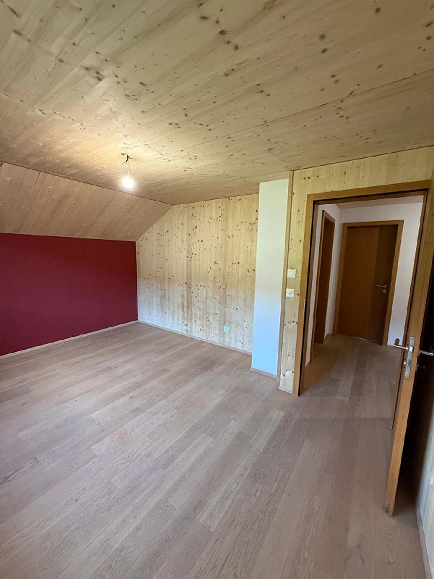 Well-maintained wooden house - living naturally. - Photo 22 of 27