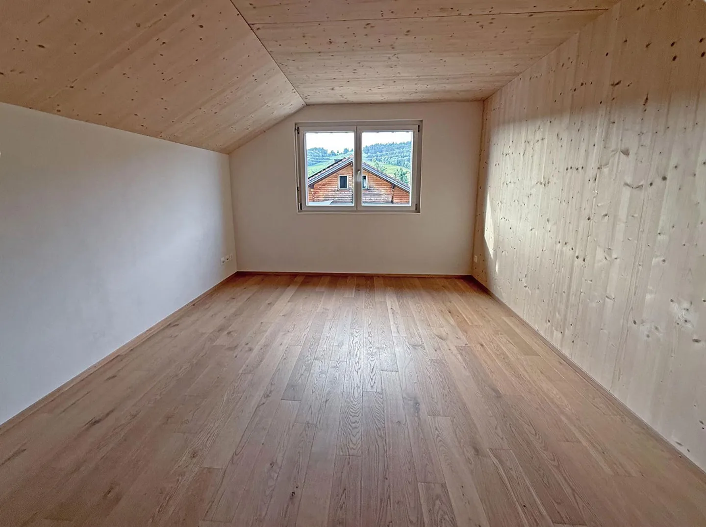 Well-maintained wooden house - living naturally. - Photo 25 of 27