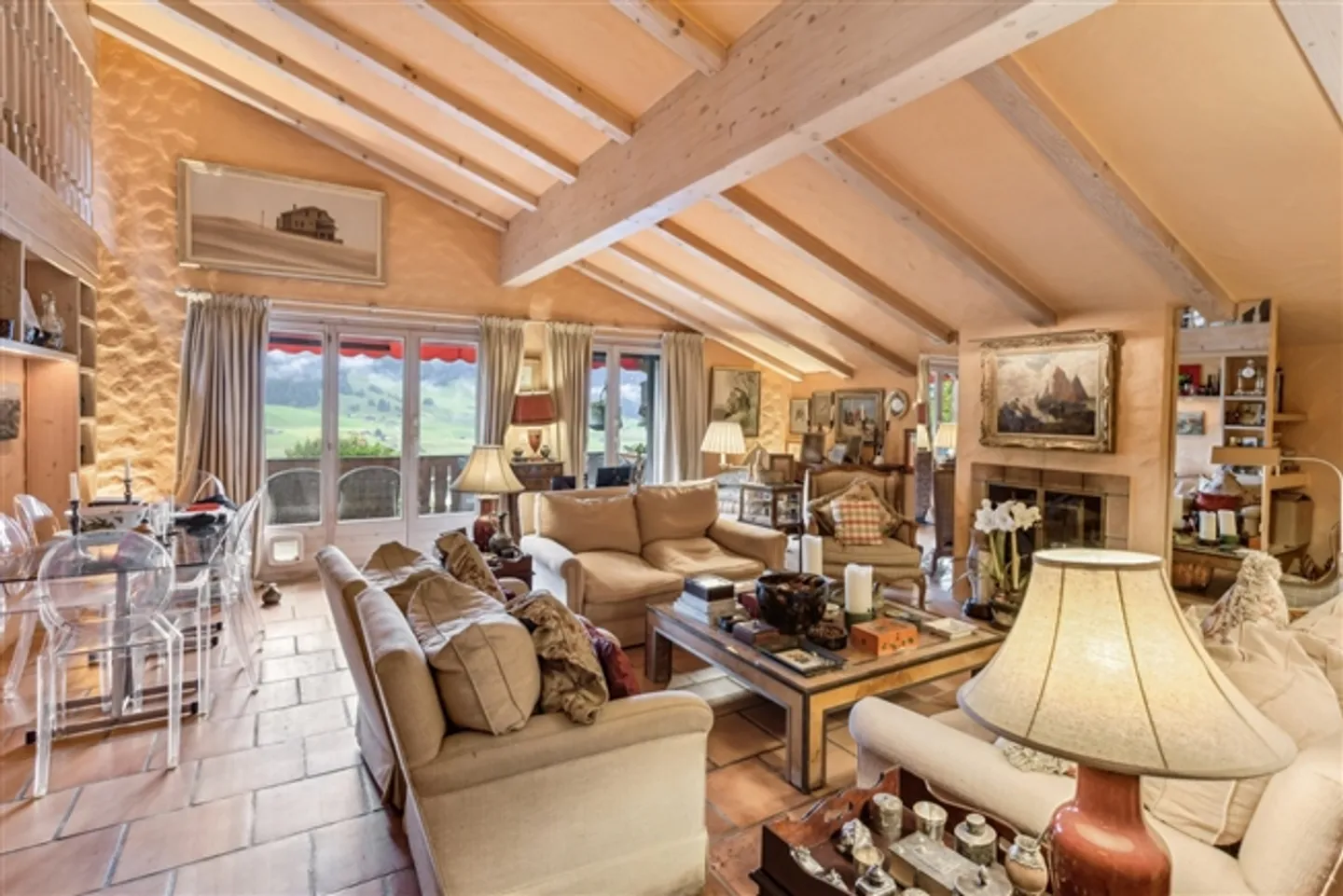 Appartamento duplex caldo a Château-d'Oex con camino - Foto 4 di 11