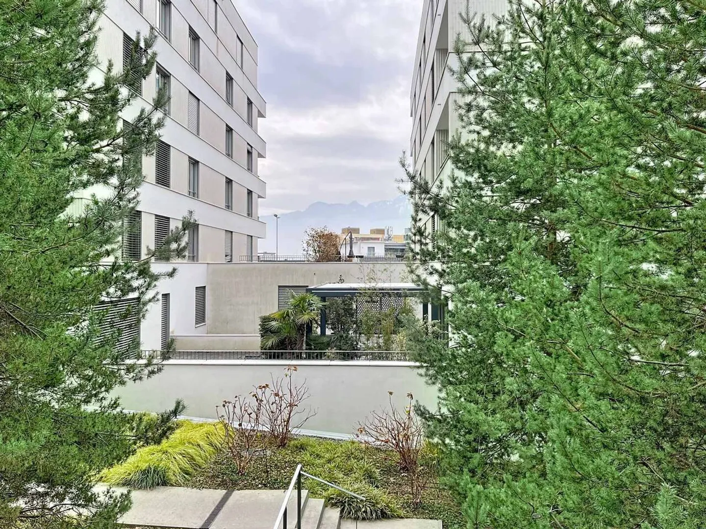 Appartamento moderno di 2.5 locali in un edificio Minergie - Planches 20b - Foto 8 di 8