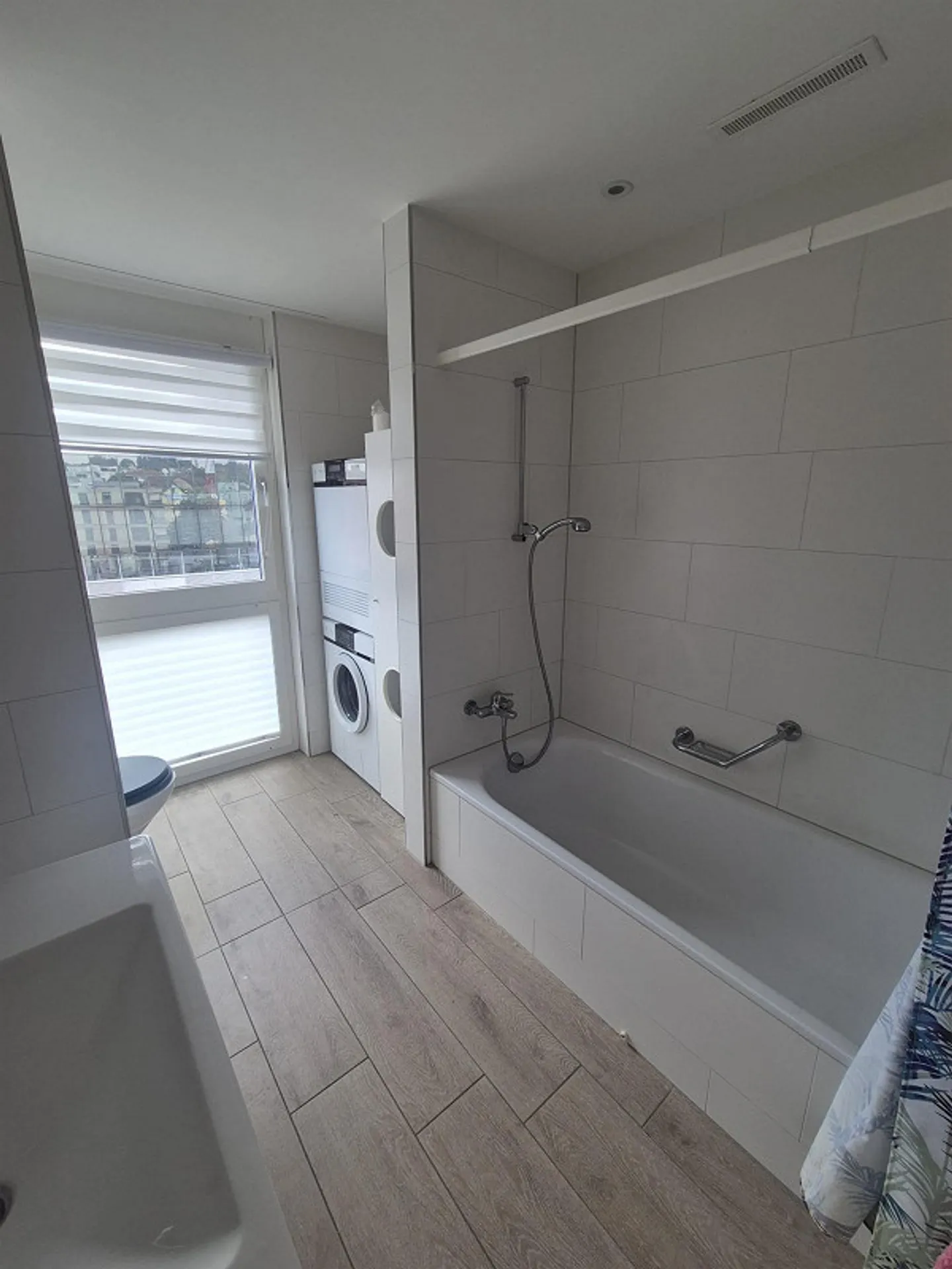 Appartement lumineux avec vue - Photo 8 sur 13