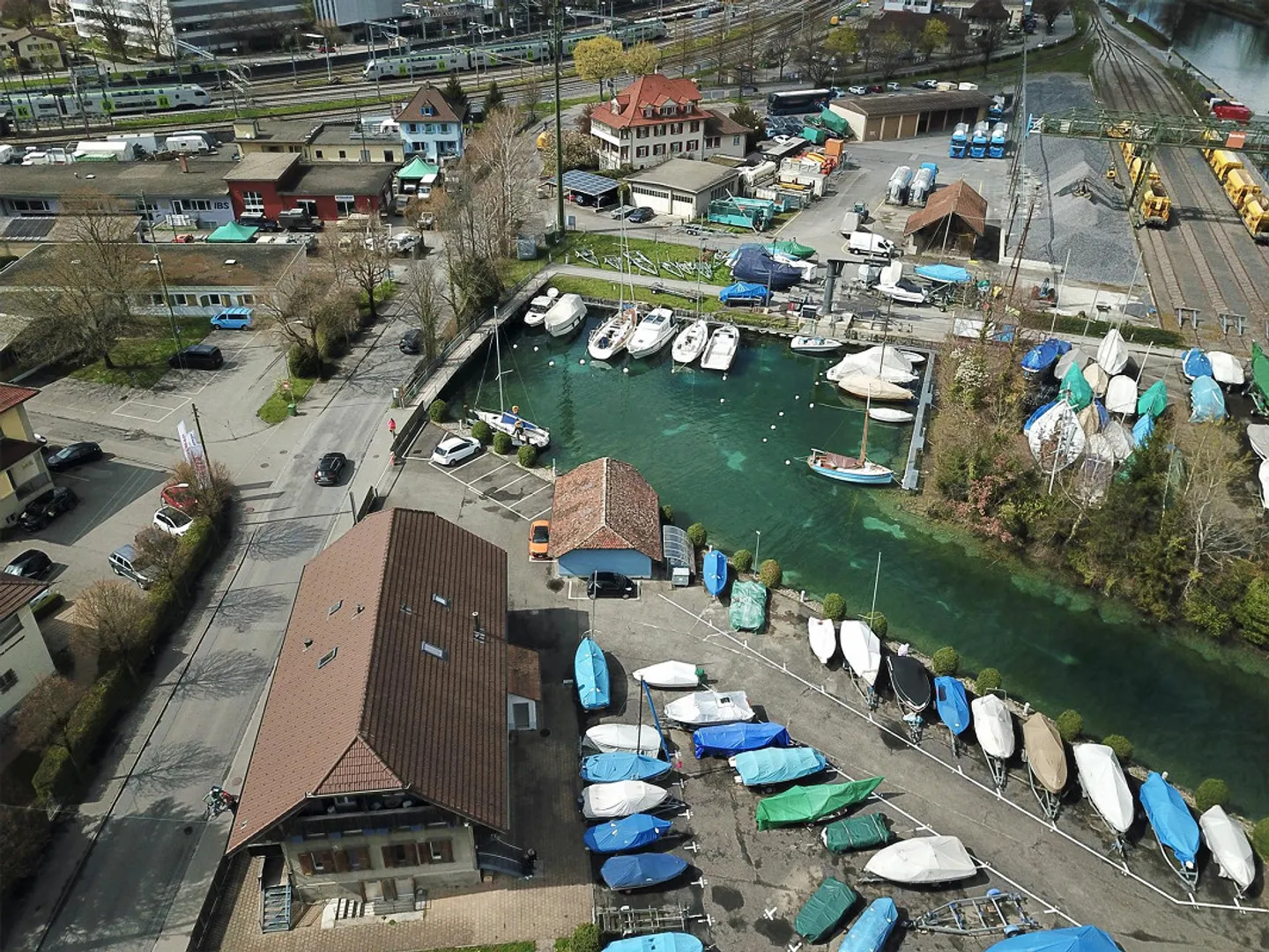 Dreamlike 5.5-room apartment with a view of the Aare in Thun - Photo 4 of 18