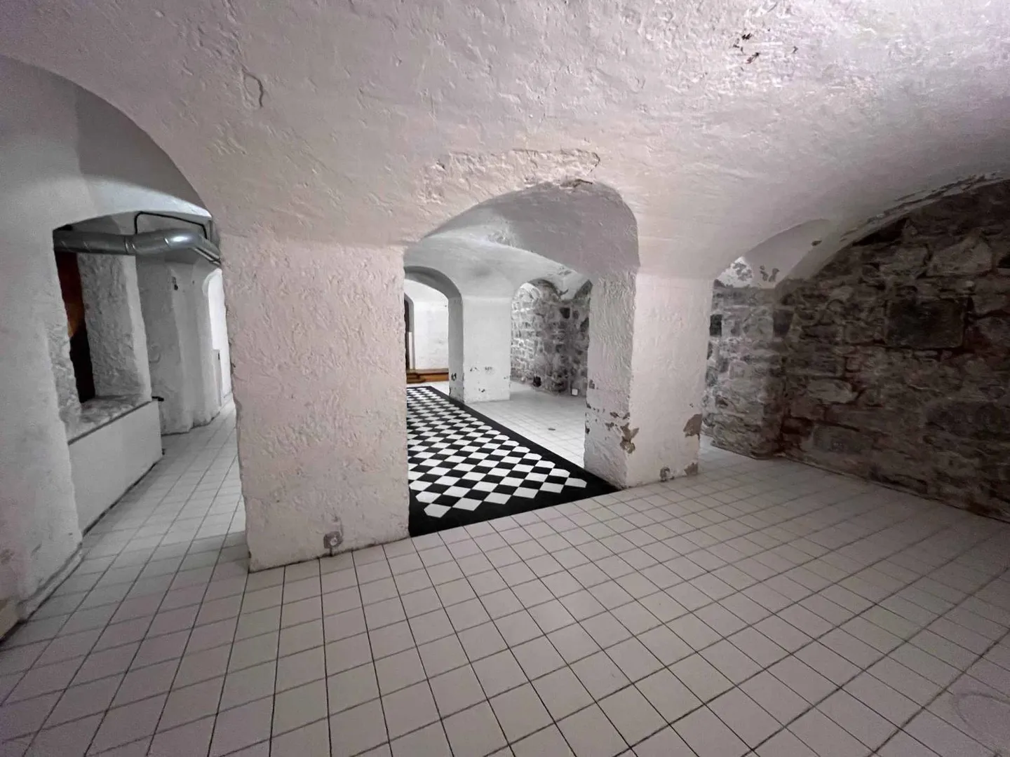 Espace de stockage aux Bastions - Photo 2 sur 3