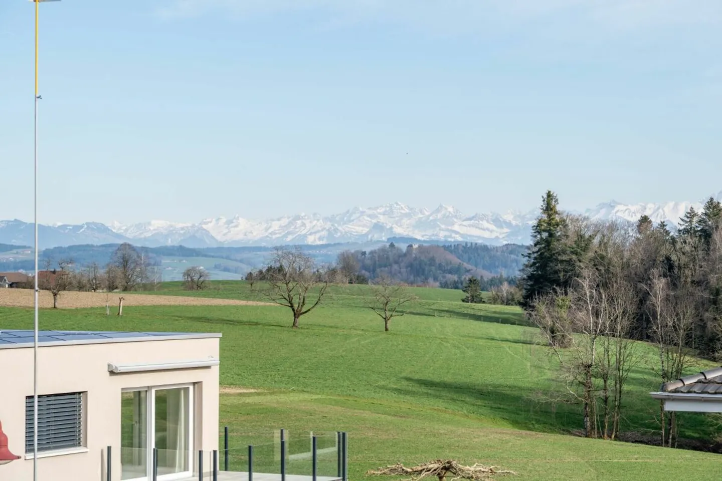 Attractive 5½ to 6½ Room Single-Family Homes - Photo 3 of 9