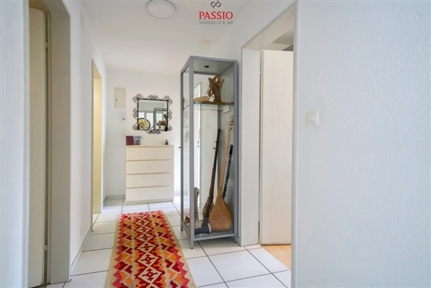 Appartement spacieux de 6,5 pièces avec vue panoramique et deux balcons - Photo 9 sur 20