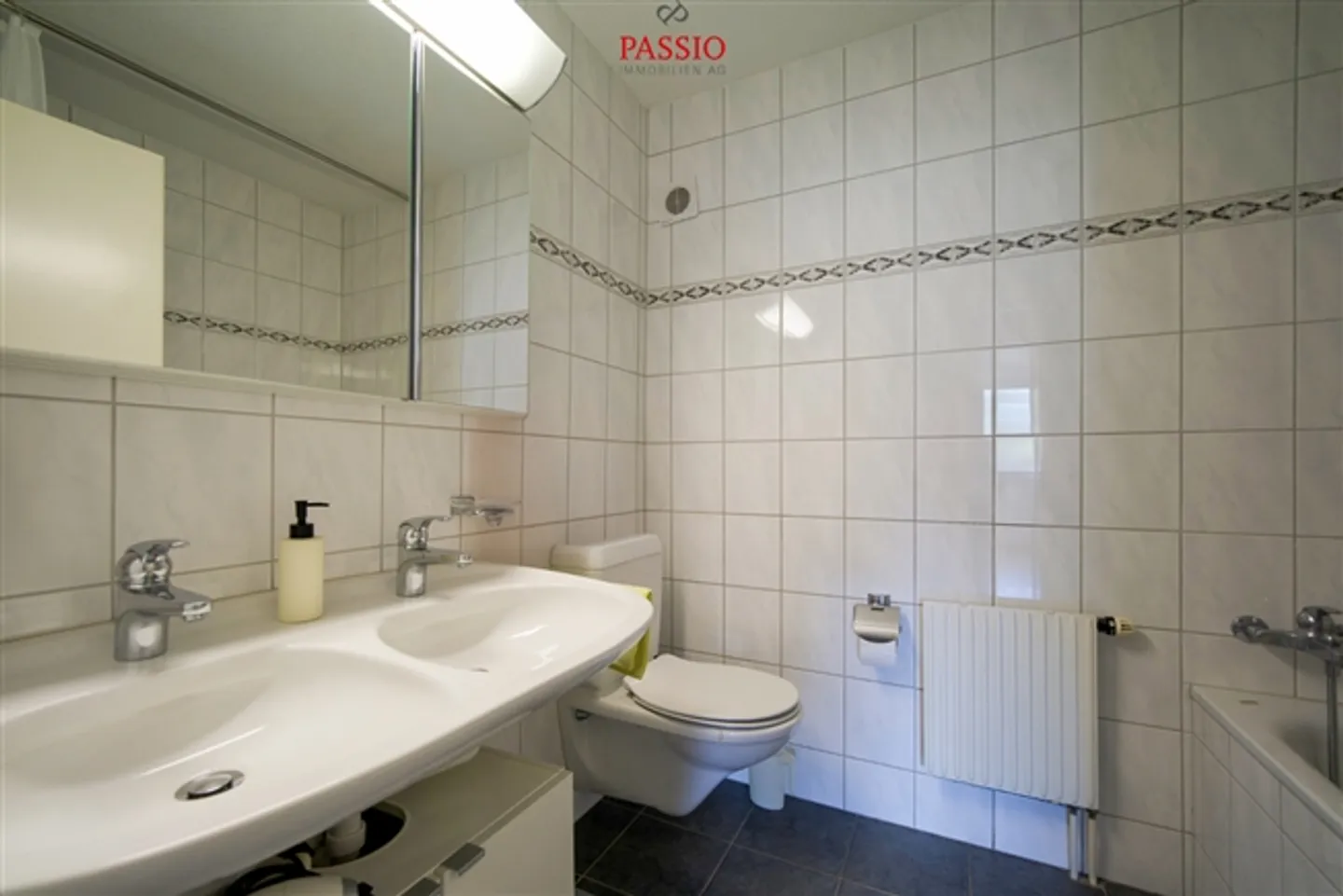 Appartement spacieux de 6,5 pièces avec vue panoramique et deux balcons - Photo 11 sur 20