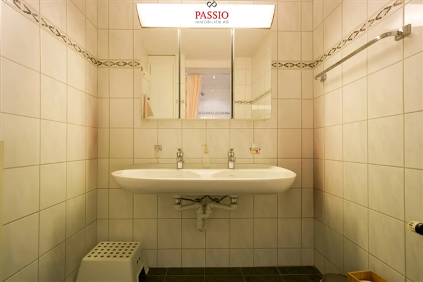 Appartement spacieux de 6,5 pièces avec vue panoramique et deux balcons - Photo 12 sur 20