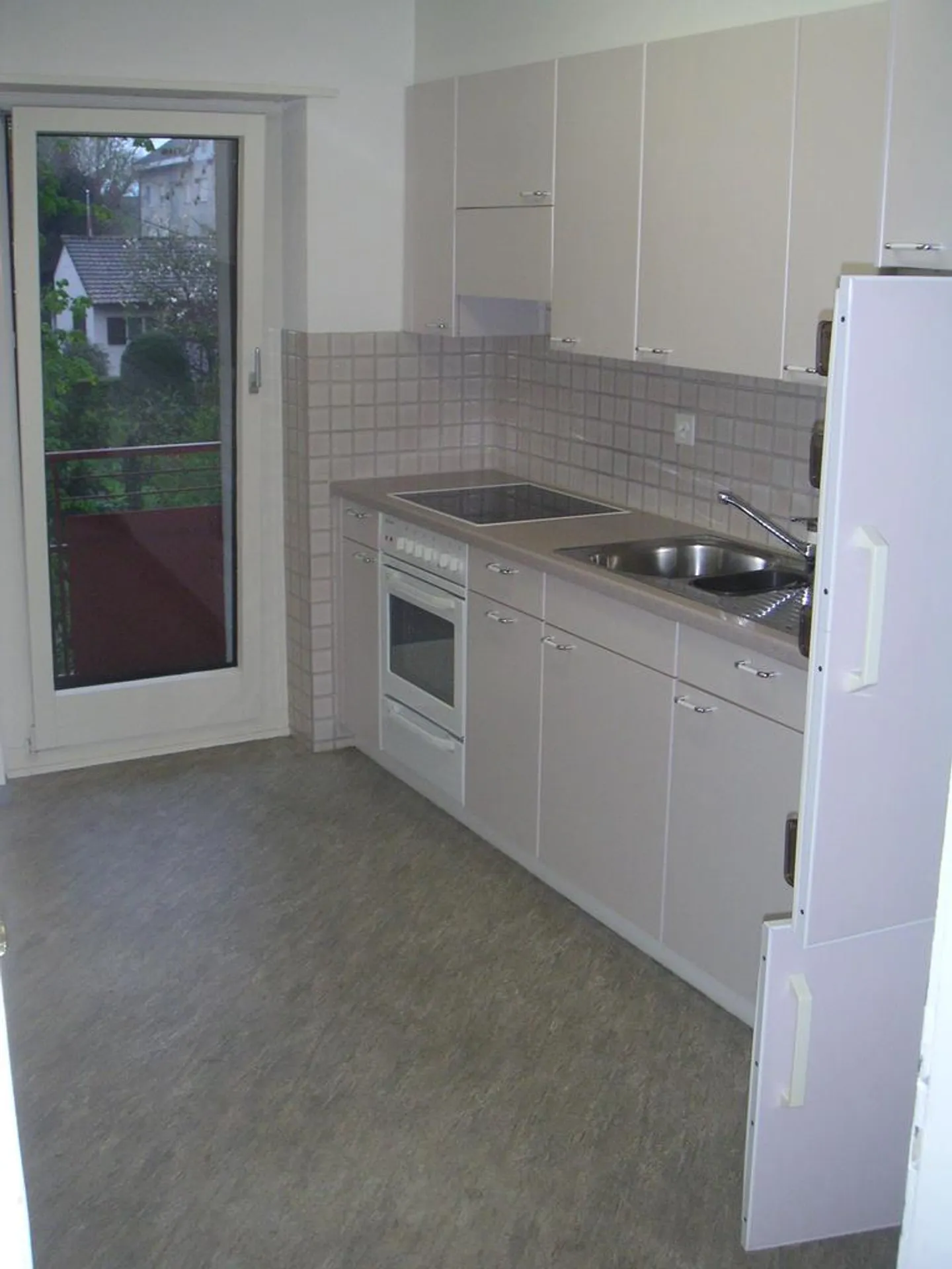Charmant appartement 3 pièces - Photo 3 sur 4