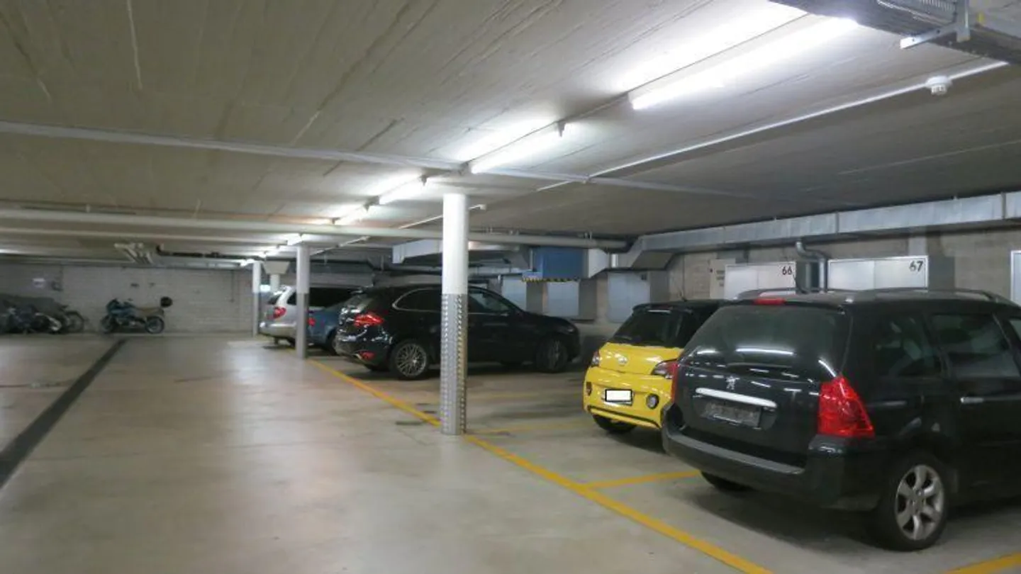 Motorradplatz in Allschwil - Foto 2 von 2