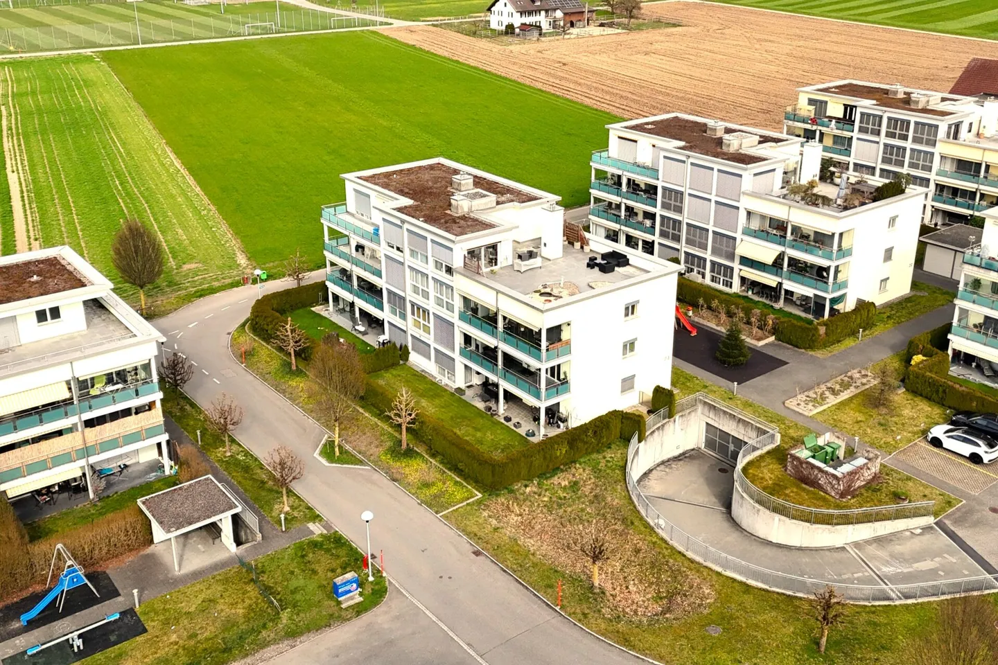 Emplacement verdoyant, courtes distances, votre nouvelle maison - Photo 11 sur 12