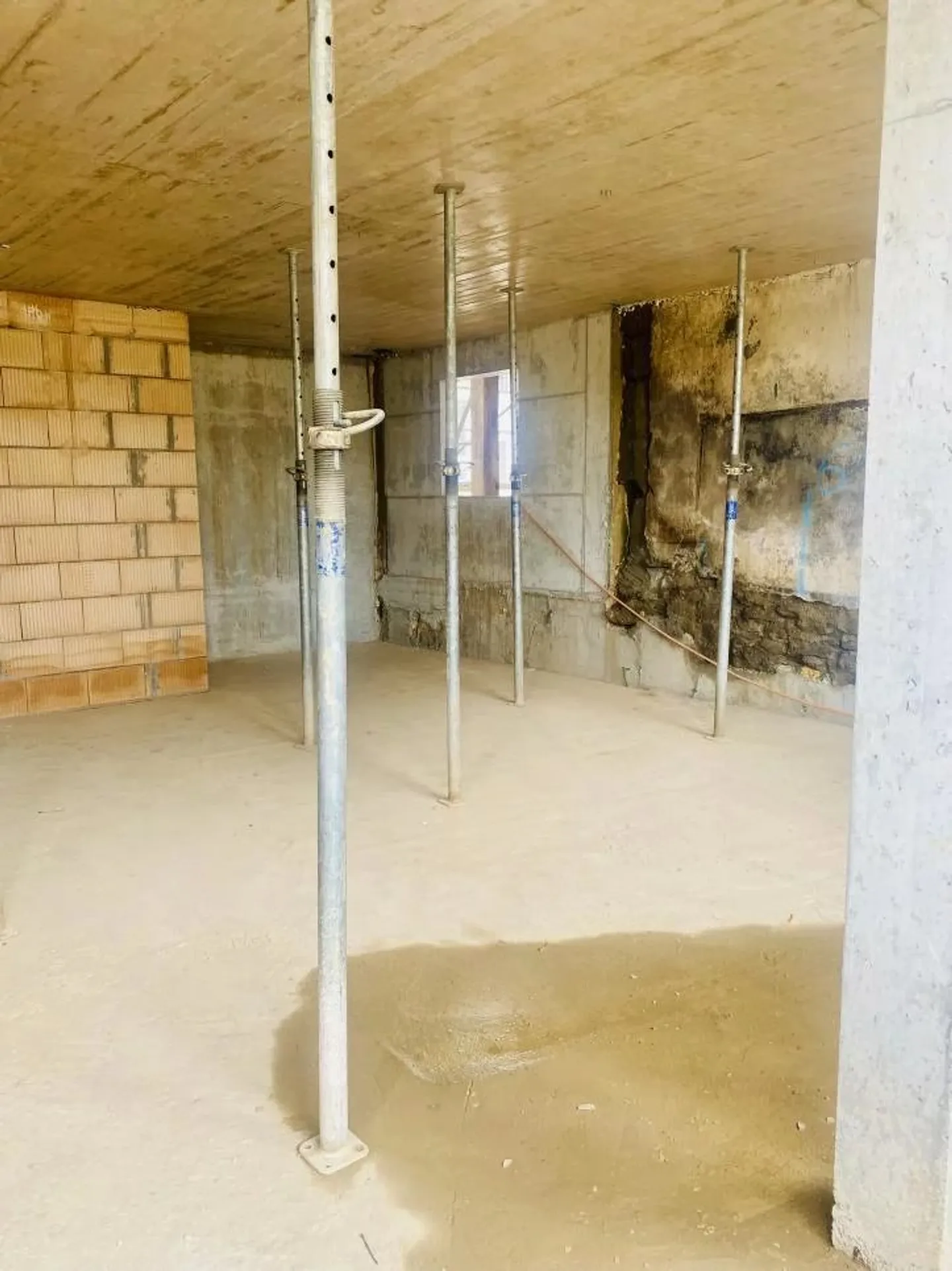 Ferme en cours de rénovation - appartement au rez, neuf  de caractère, au cachet - Photo 10 sur 11