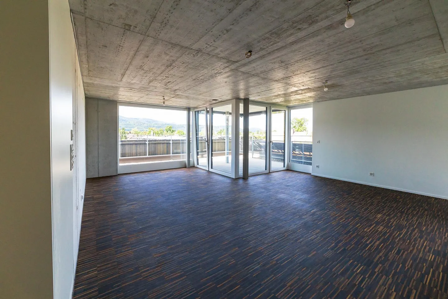 Penthouse apartment with 3.5 rooms - Photo 2 of 10