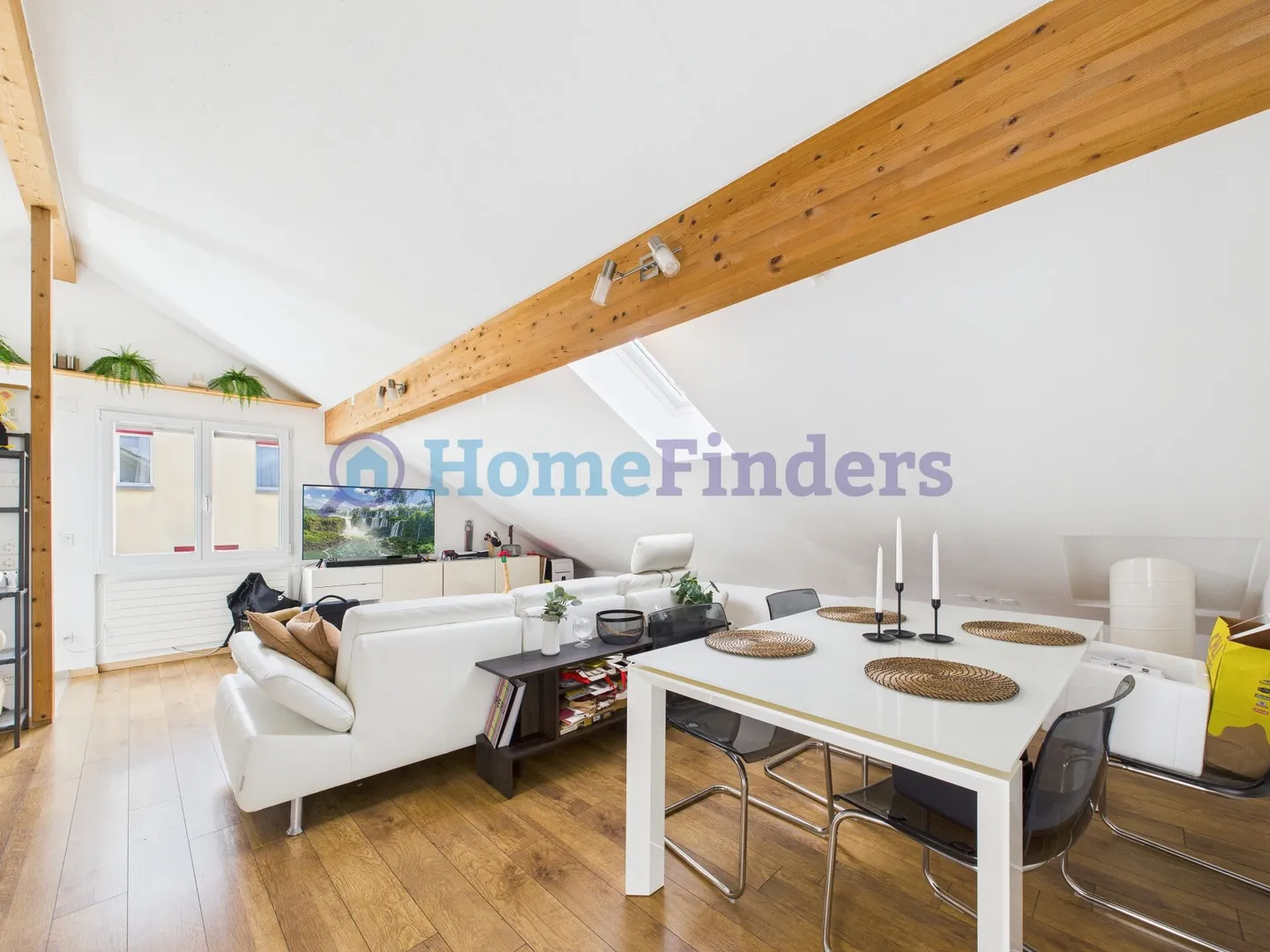 QUIET - SUNNY AND MODERN - ATTRACTIVE LIVING AT A FAIR PRICE - Photo 1 of 6