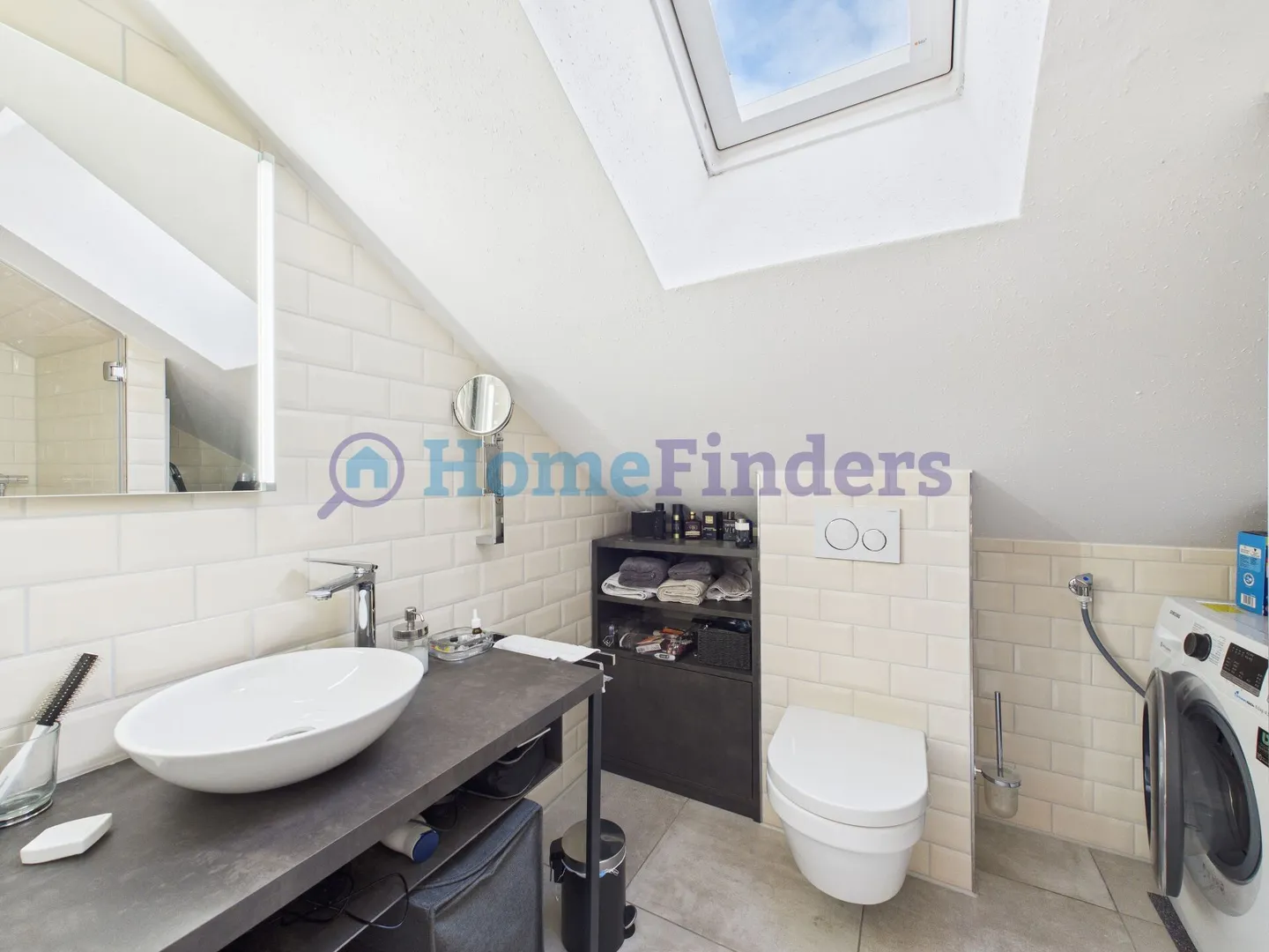 QUIET - SUNNY AND MODERN - ATTRACTIVE LIVING AT A FAIR PRICE - Photo 6 of 6