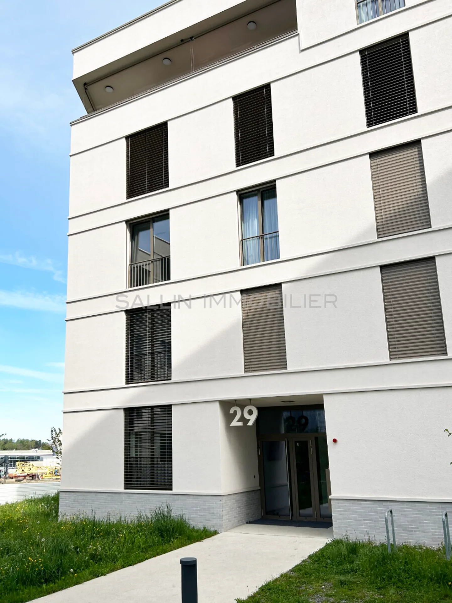 Attique à louer - Photo 2 sur 15