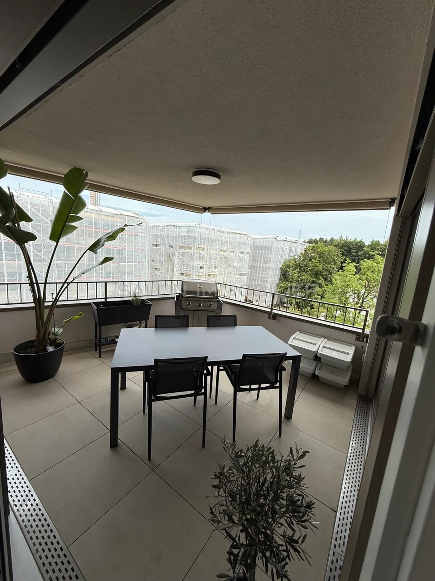 Attique à louer - Photo 3 sur 15