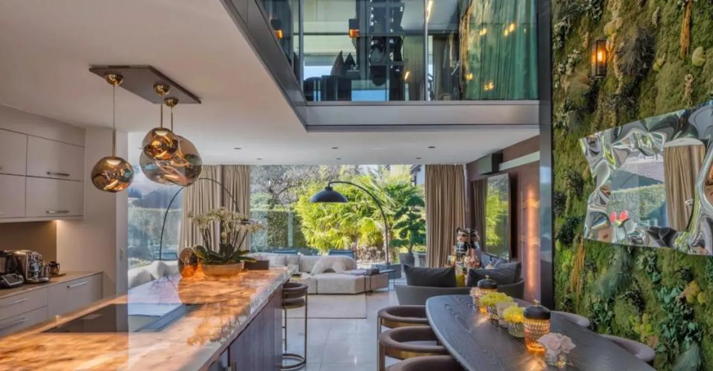 Bright Villa in a Residential Area - Photo 6 of 12