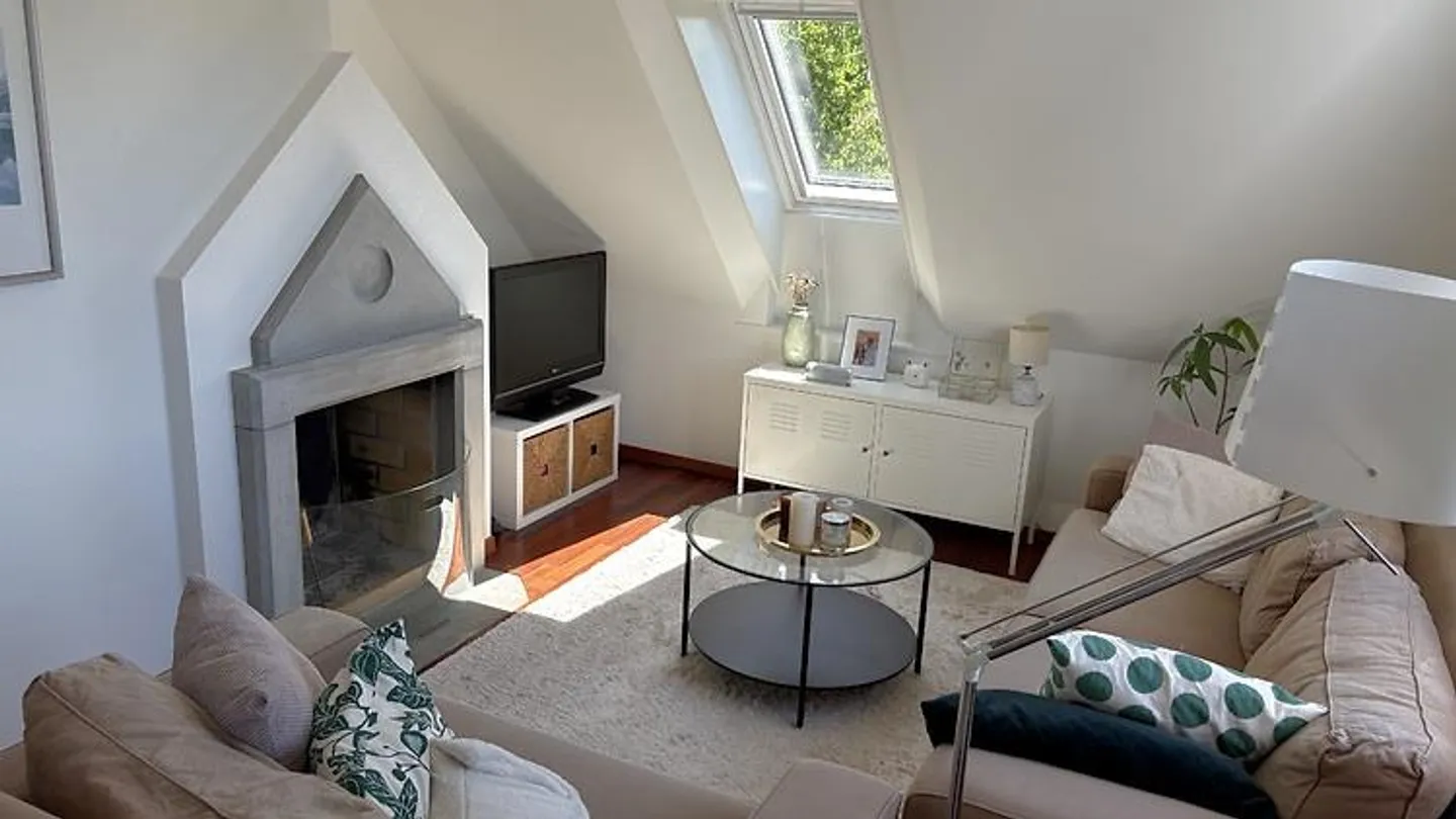 APPARTEMENT MAISONETTE 3½ PIÈCES À ZURICH - DISTRICT 10 WIPKINGEN, MEUBLÉ... - Photo 2 sur 10