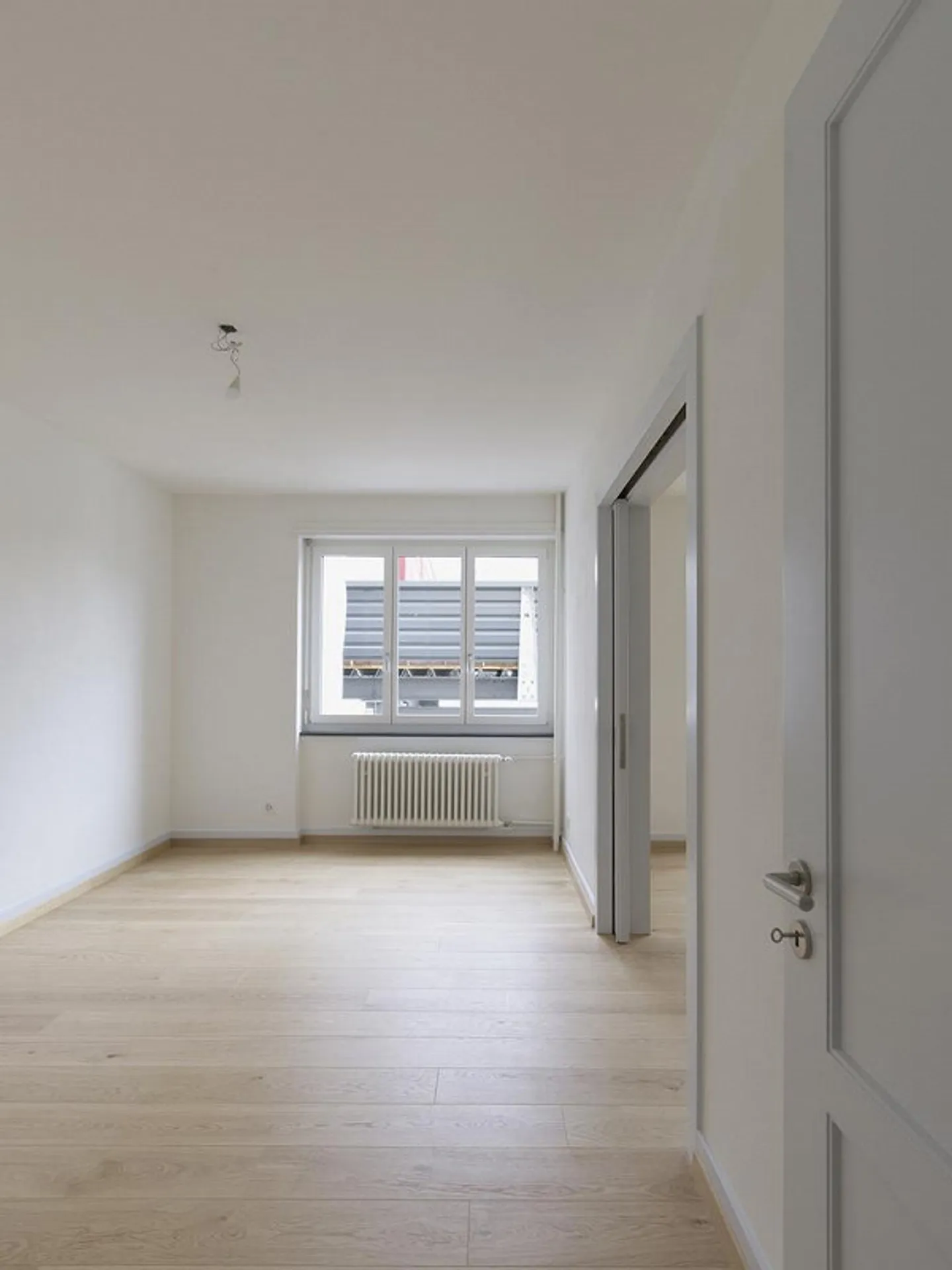 Appartement attrayant, fraîchement rénové de 4 pièces au cœur de Küsnacht ZH - Photo 4 sur 11