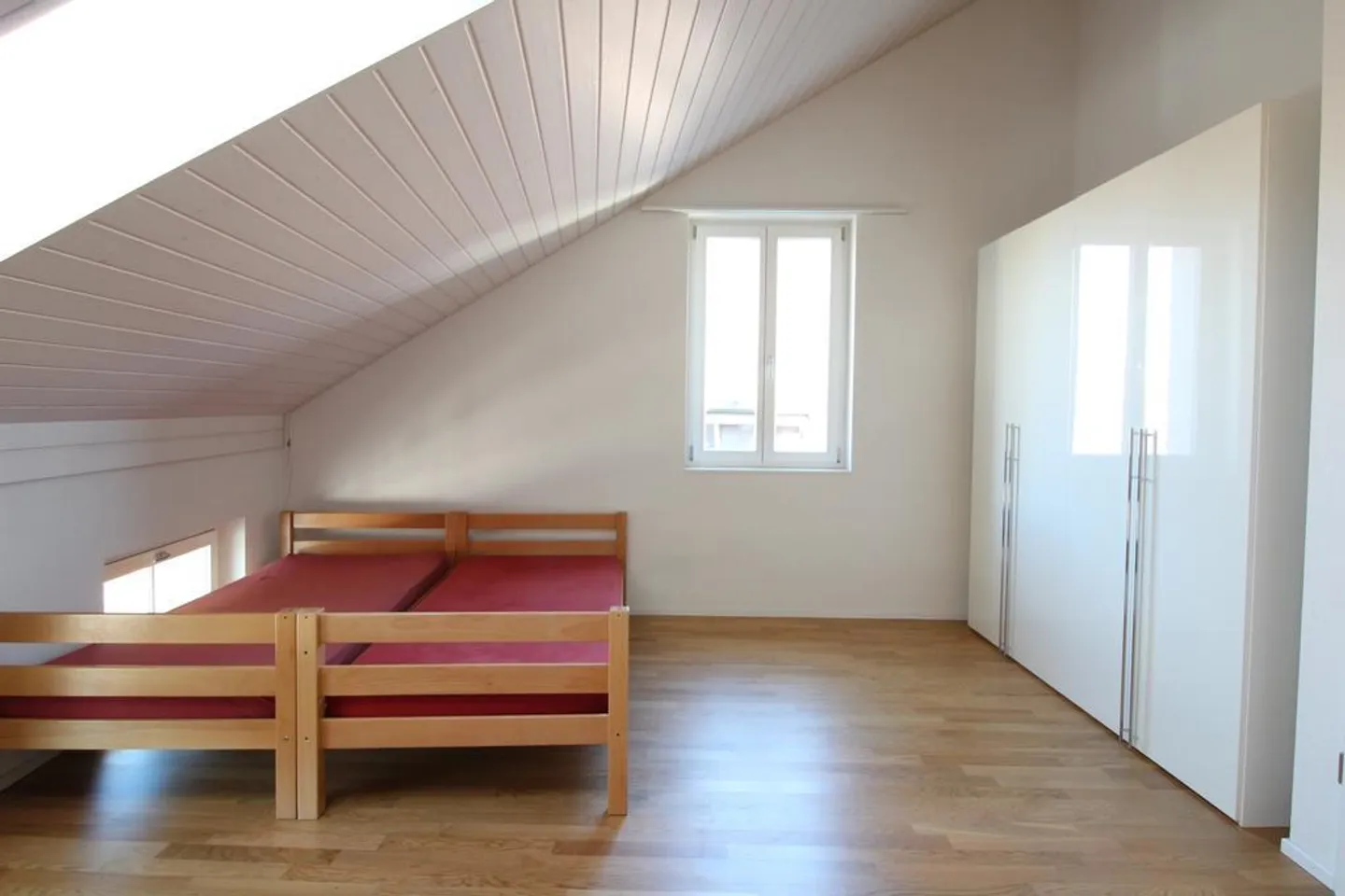 Appartamento moderno e luminoso cerca residenti - Foto 6 di 11