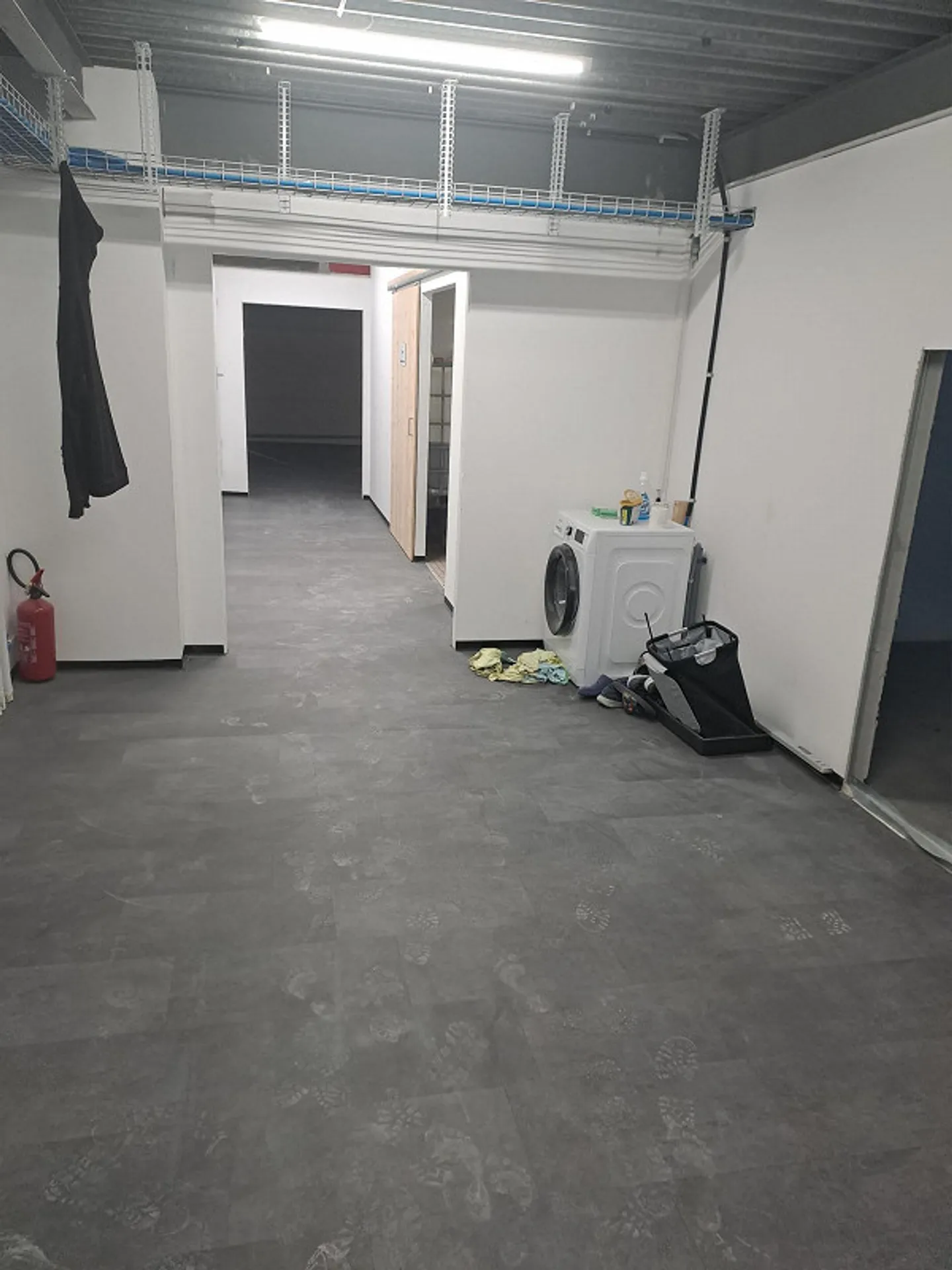 Commercial Spaces - Photo 4 of 12