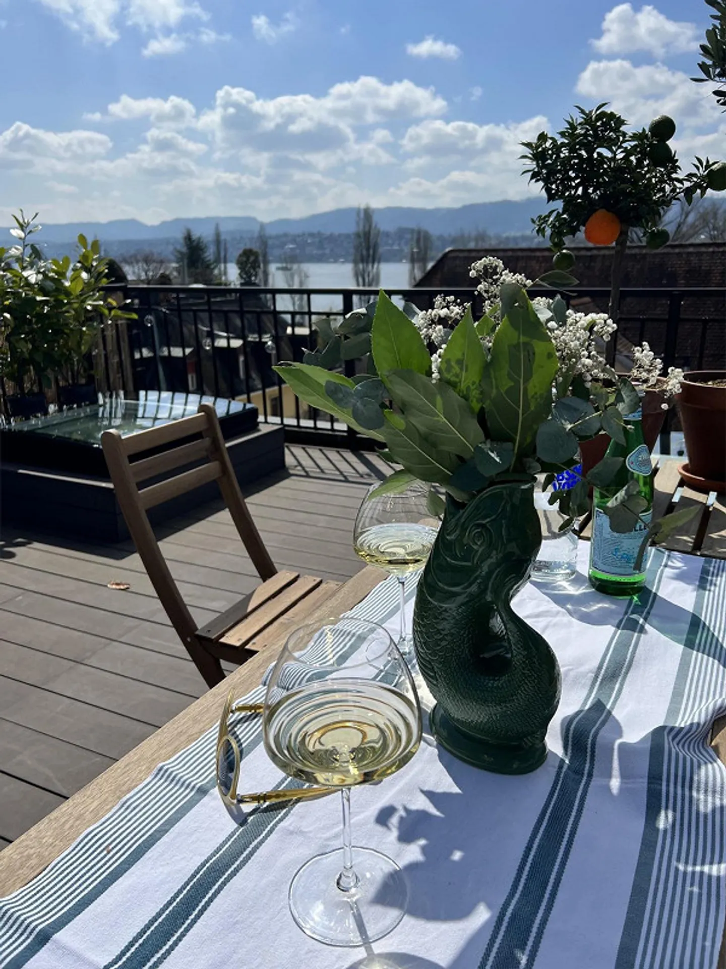 Stylisches Loft mit Terrasse in Seefeld - Foto 1 von 12