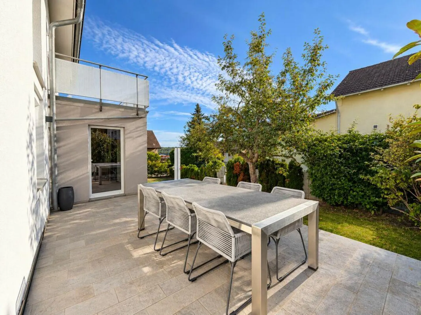 Geräumiges Einfamilienhaus mit Garten - Foto 4 von 29
