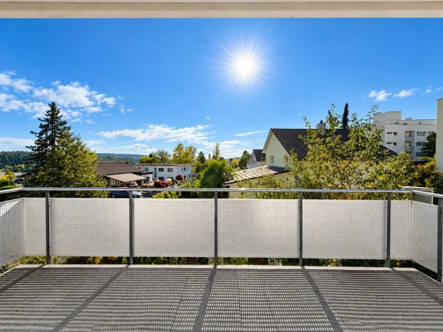 Geräumiges Einfamilienhaus mit Garten - Foto 16 von 29