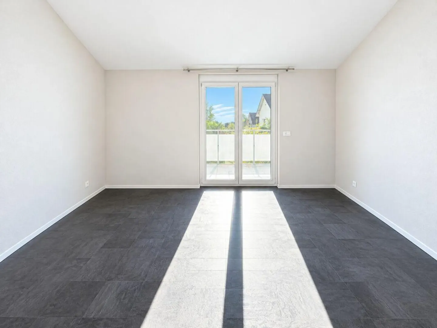 Geräumiges Einfamilienhaus mit Garten - Foto 14 von 29