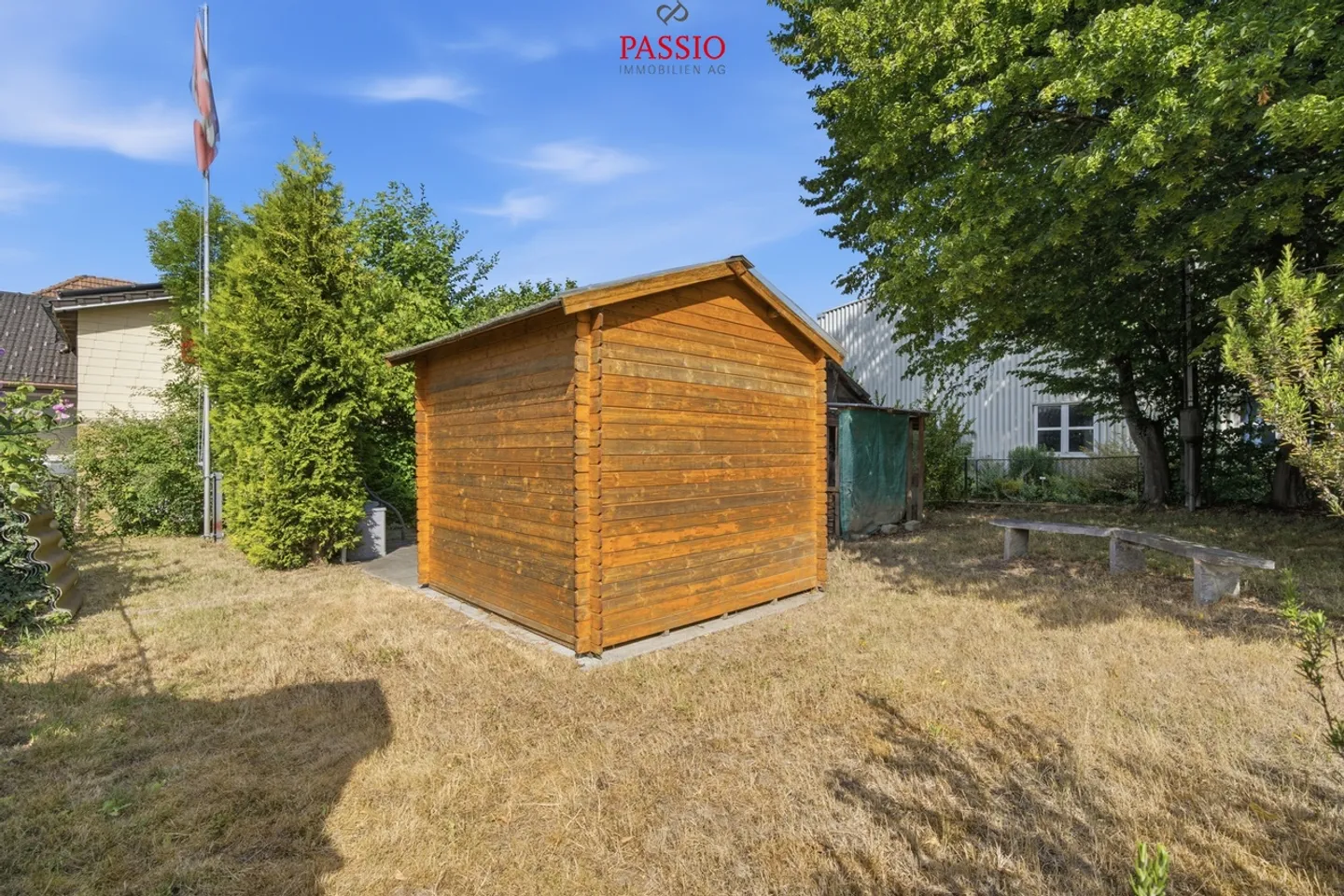 Charmante maison jumelée de 4 pièces avec jardin et potentiel - Photo 22 sur 30