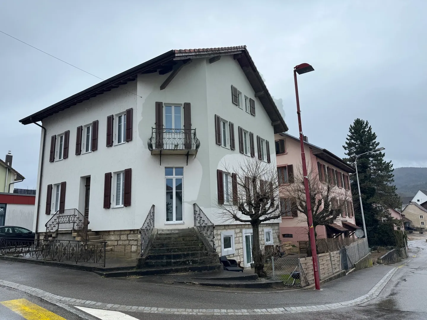 Edificio residenziale - Foto 1 di 13