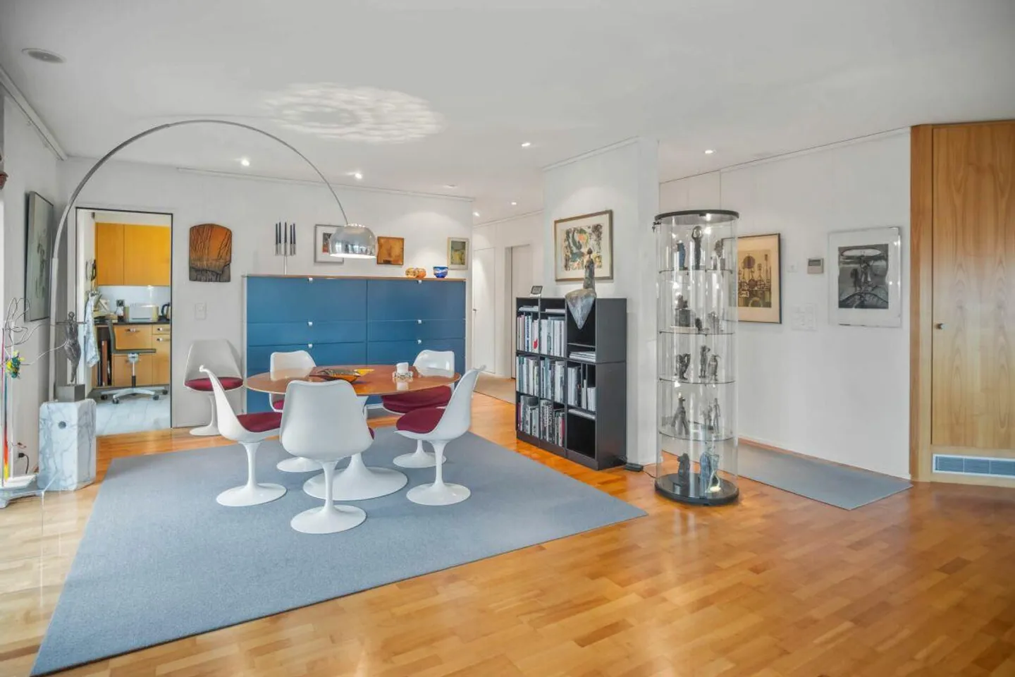 Living Above the Rooftops: Your Penthouse with a View - Photo 7 of 26