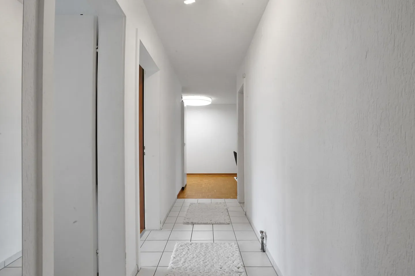 Affordable 3.5 Room Terrace Apartment including 1 Parking Space - Photo 3 of 13