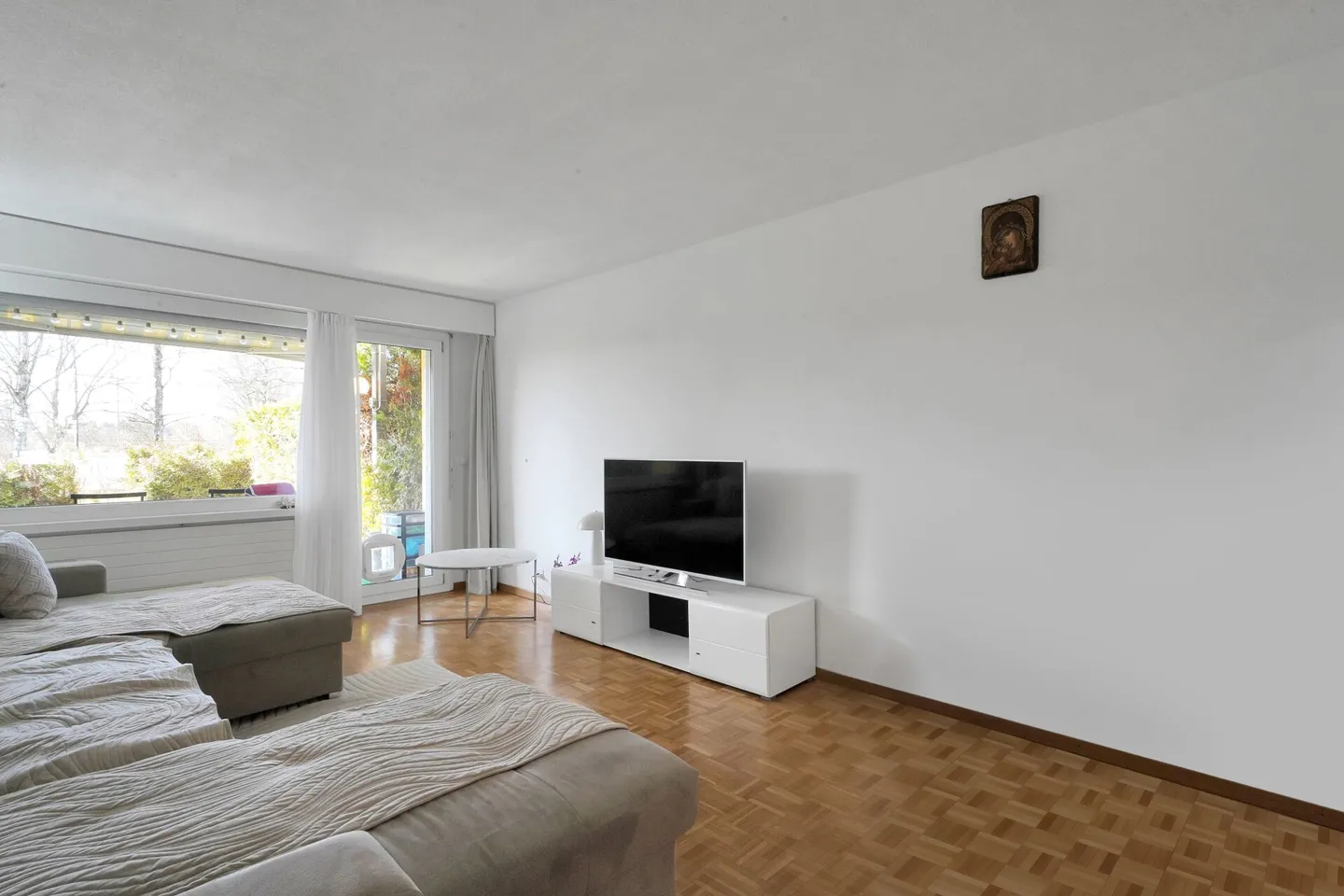 Affordable 3.5 Room Terrace Apartment including 1 Parking Space - Photo 10 of 13