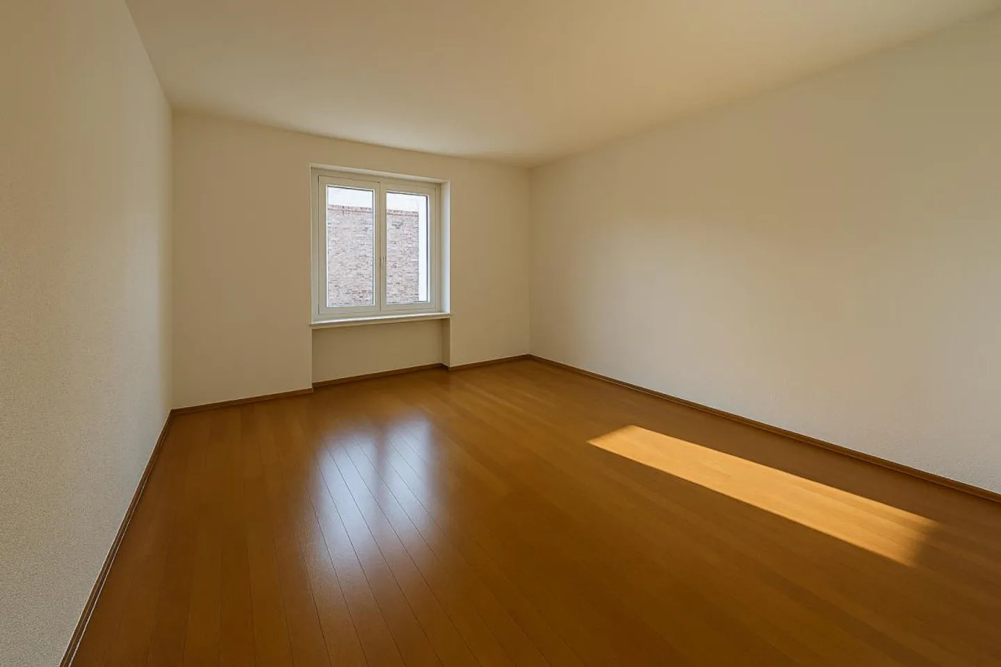 208 m2 Office in the Heart of Lausanne - Photo 3 of 6