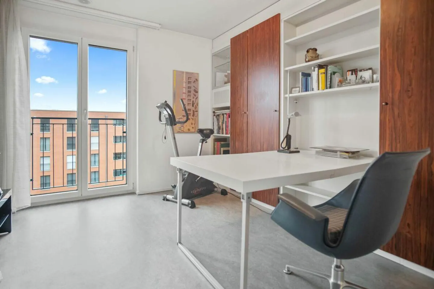 Living Above the Rooftops: Your Penthouse with a View - Photo 16 of 26